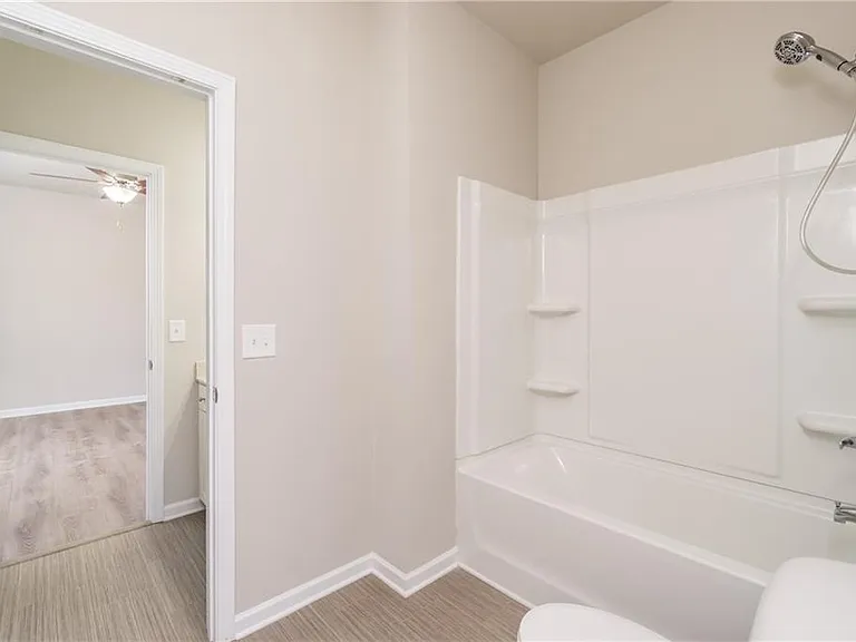 67 Summer House Ct — Photo 35