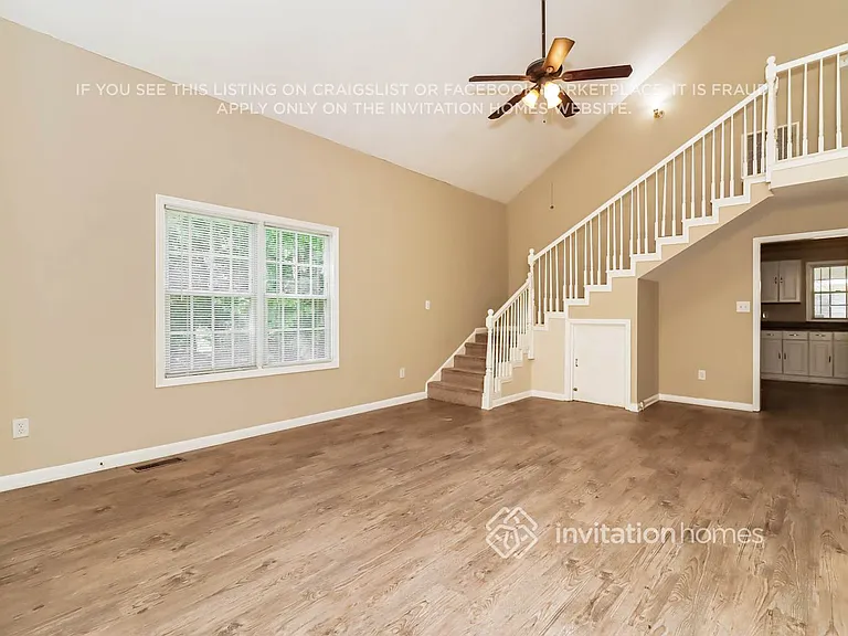 6323 Temple St — Photo 5