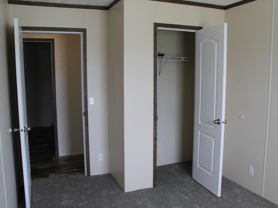 1st image of 231 Bayberry Ln