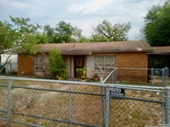 6238 W Commerce, San Antonio, TX 78237