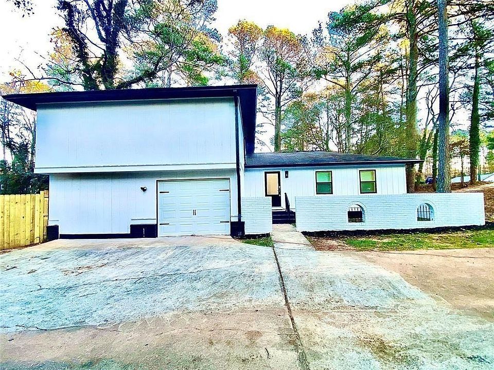1st image of 5390 Rockbridge Rd