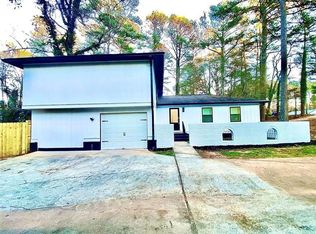 5390 Rockbridge Rd, Stone Mountain, GA 30088