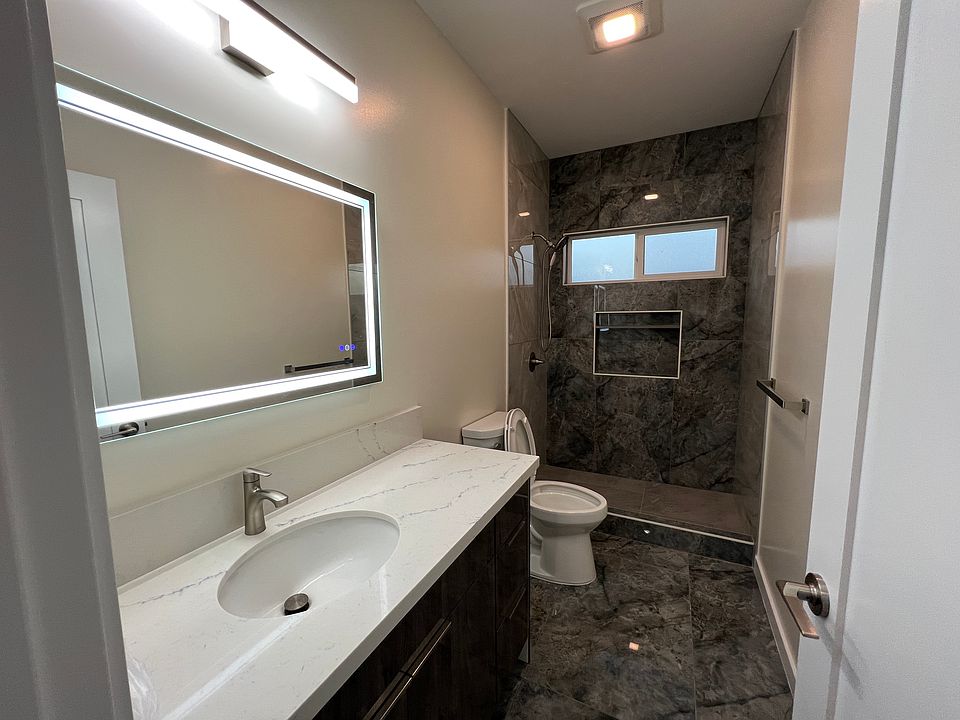 2nd image of 990 Hoomoana St #A
