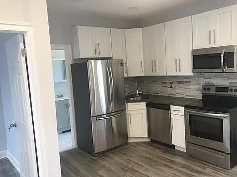 1345 W Susquehanna Ave #2 — Photo 3