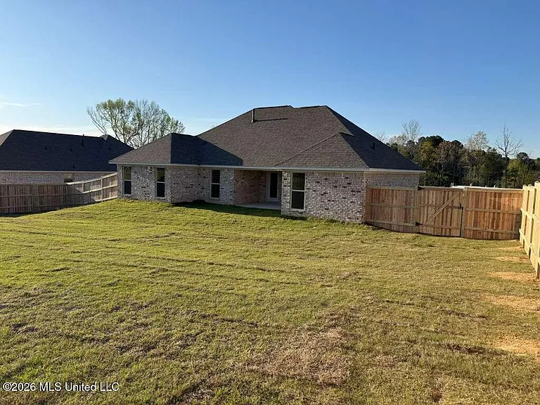 571 Patrick Farms Dr — Photo 51