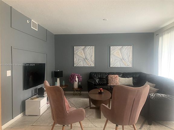 4th image of 4751 Clock Tower Dr #103
