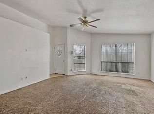 7937 Bermejo Rd, Fort Worth, TX 76112