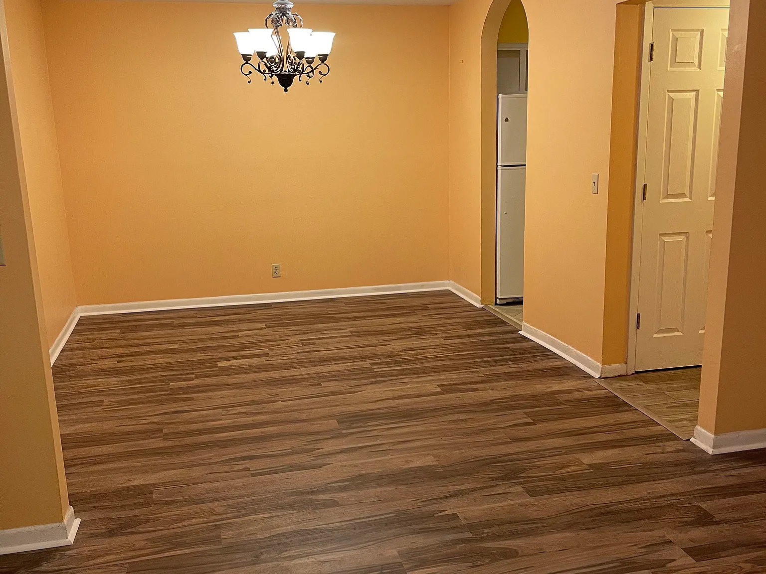 515 Basswood Dr — Photo 3