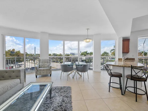 7270 SW 88th St APT B203, Miami, FL 33156
