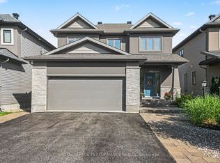 523 Adamson Cres, Ottawa, ON K2S0S7