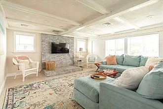 11 Rockport Rd — Photo 10