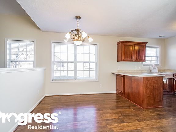 4th image of 7024 Bridgewater Dr
