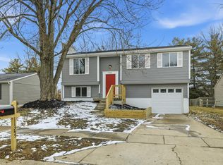 11345 E Dunshire Dr, Indianapolis, IN