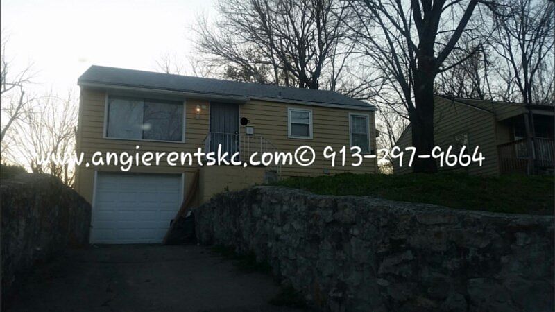 2nd image of 5138 Agnes Ave