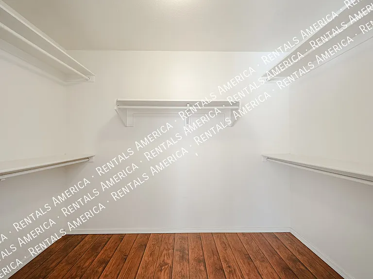 1623 E Wildhorse Pl — Photo 31