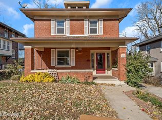 1012 Oak St, Jefferson City, MO 65101