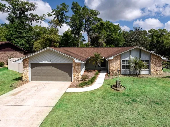 735 Oak Ter, Orange City, FL 32763