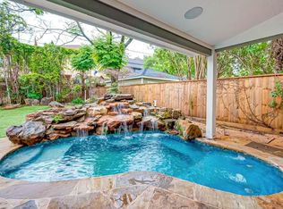4026 Drummond St, Houston, TX 77025