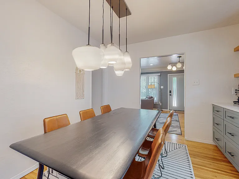 837 Adams St NE — Photo 28