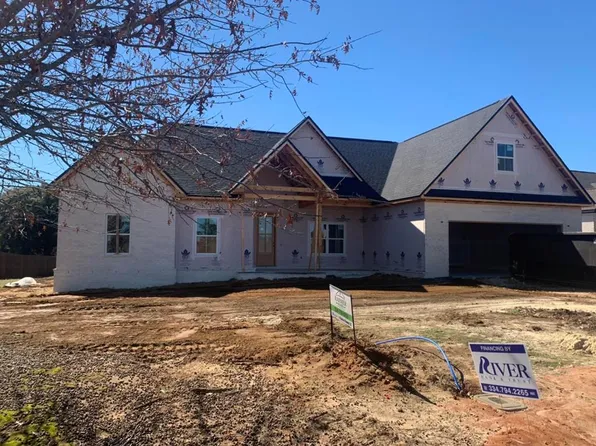 213 Weeping Willow Trl, Headland, AL 36345
