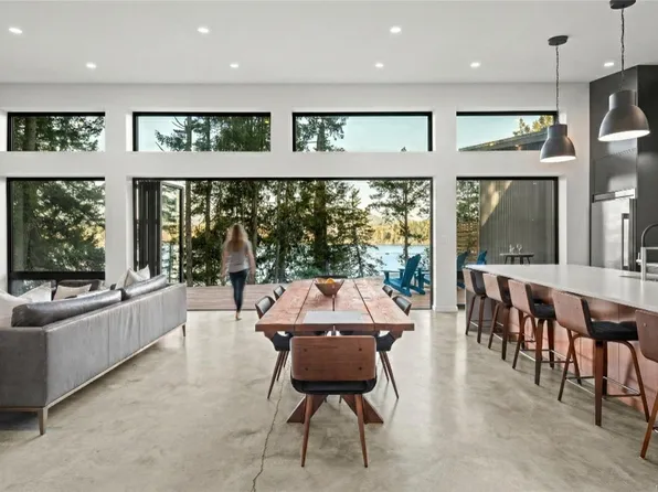 6550 E Sooke Rd #A, Sooke, BC V9Z 0C1