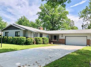 1611 SW 29th Ter, Topeka, KS 66611