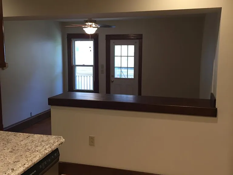 407 Duncan Ave — Photo 5