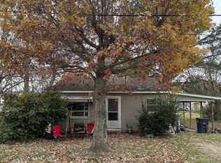 885 E Orr St, Piggott, AR 72454