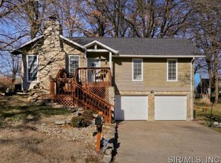 2028 Ravenwood Dr, Collinsville, IL 62234