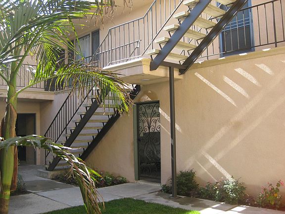 2nd image of 3546 Del Amo Blvd APT 8