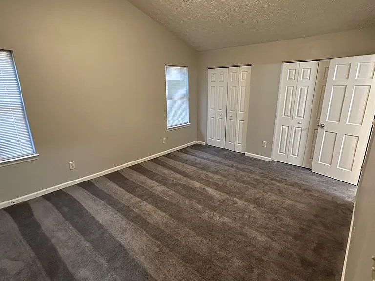 747 Greenhedge Dr — Photo 15