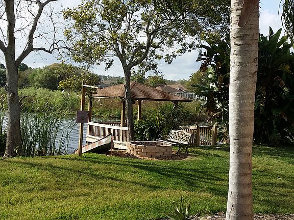 5th image of 4015 Roswell Pl