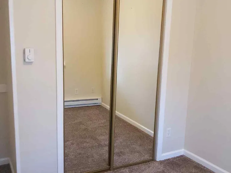 205 W 2nd St #2 — Photo 8