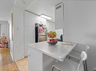 555 North Ave APT 7T, Fort Lee, NJ 07024