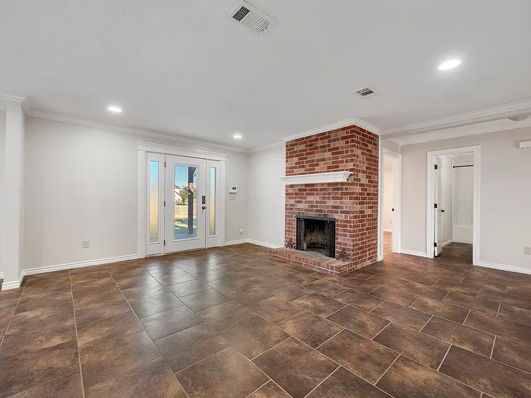 16452 Field Stone Ln — Photo 8
