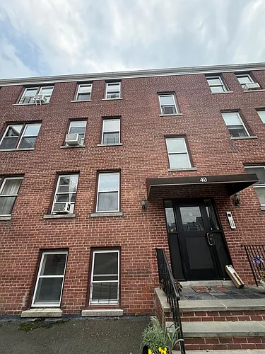 40 Irving St #B1 Photo 1