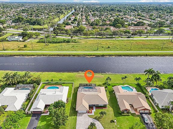 3rd image of 8668 SW 1st Pl