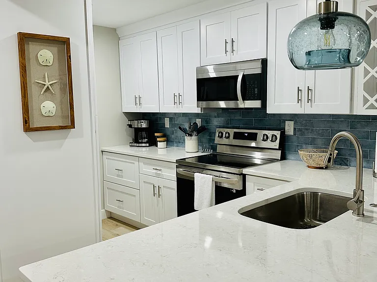 6361 Bahia Del Mar Blvd #111 — Photo 9