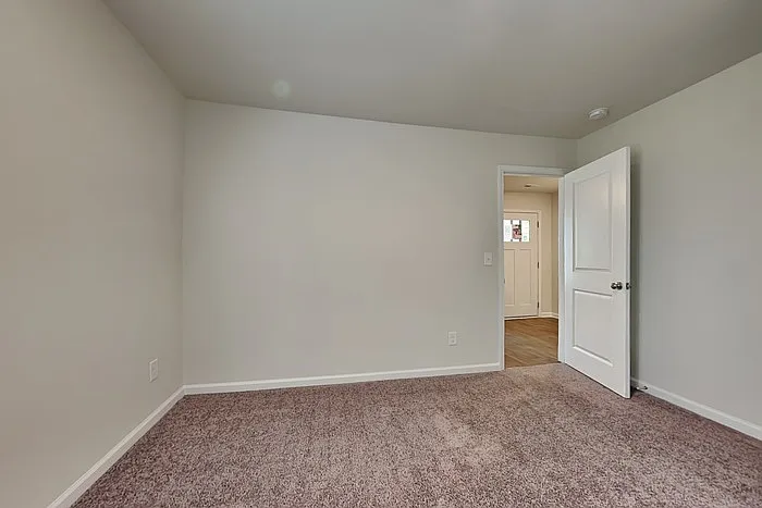 302 Crooked Pine Ct — Photo 15