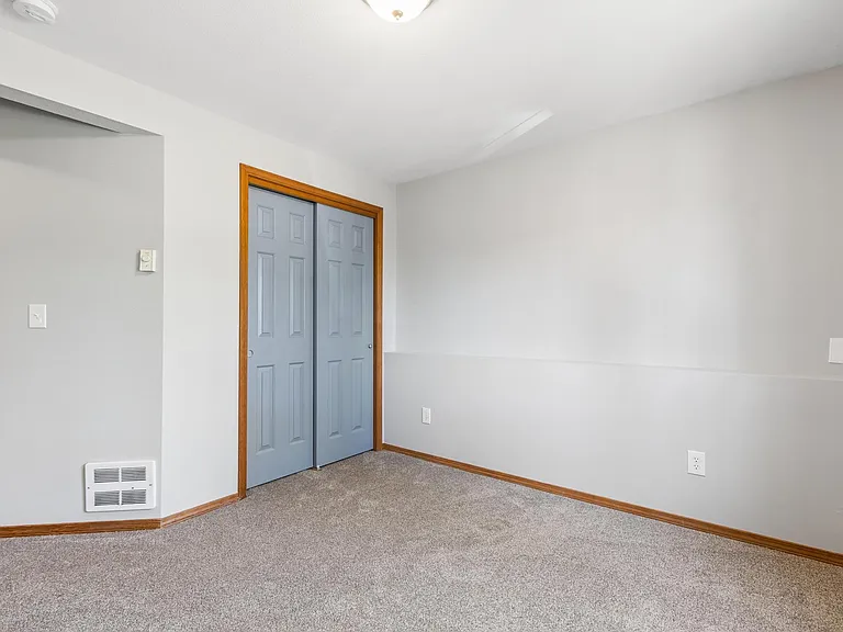 181 Tamarack Woods Dr — Photo 25