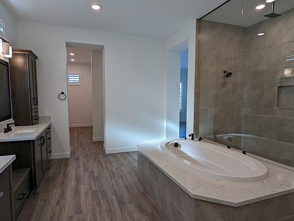 Owner s Bath