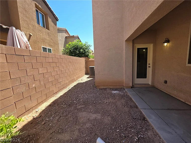 7510 Perla Del Mar Ave — Photo 5