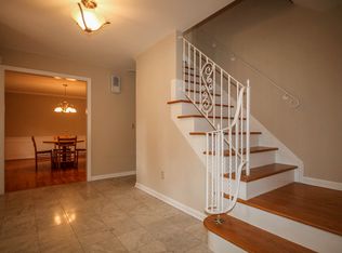 7 Kingsbury Ct, Rochester, NY 14618