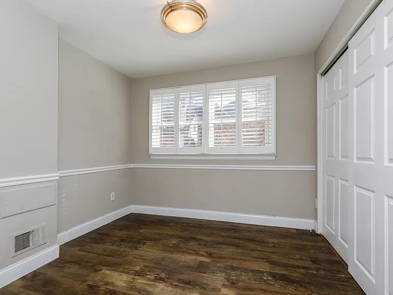 10306 Fleming Ave — Photo 21