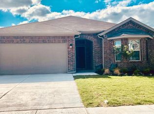 15737 Hazelhurst Ln, Justin, TX 76247
