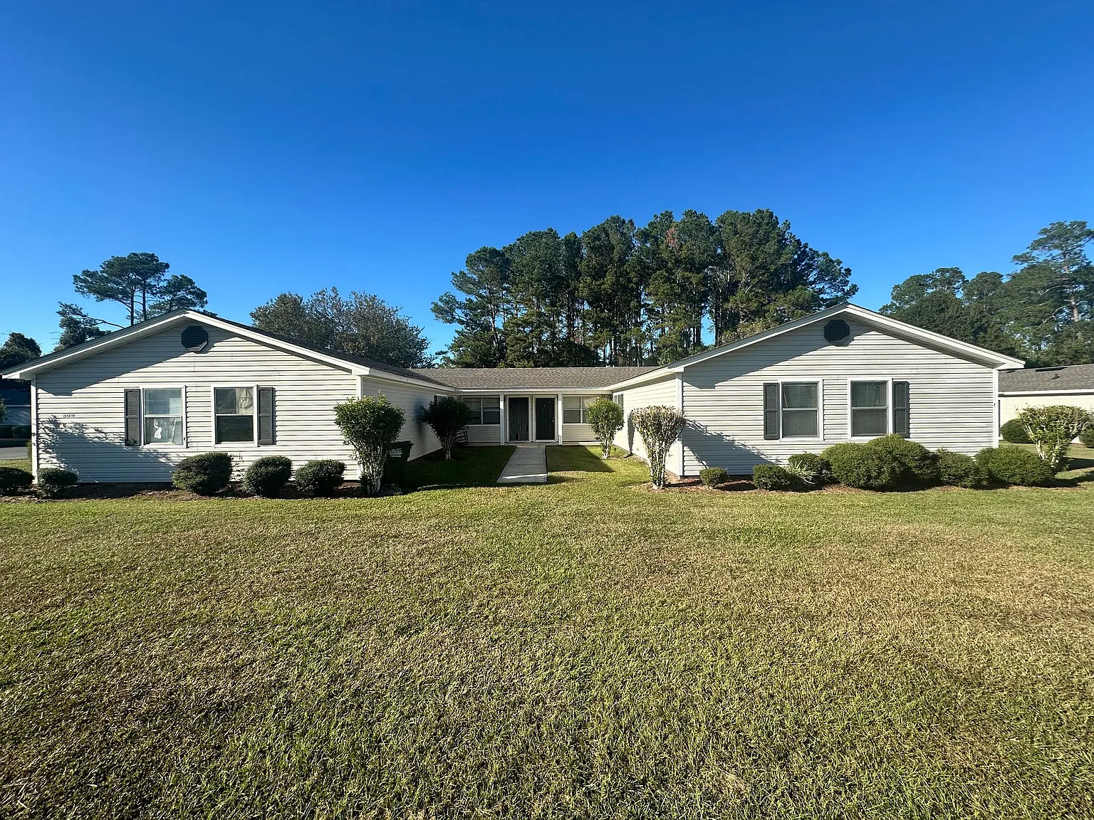 Charming 2 bedroom 1 bath duplex — Photo 3
