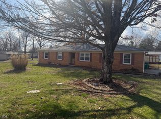 12539 N Woodlawn Dr, Mooresville, IN 46158