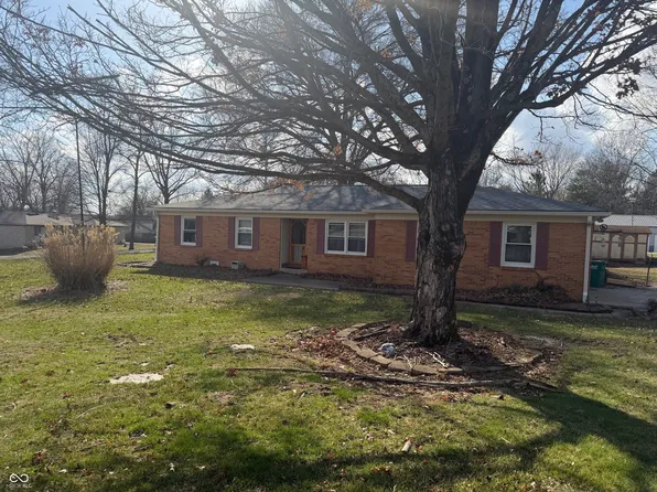 12539 N Woodlawn Dr, Mooresville, IN 46158