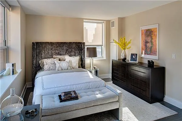 Sold by Park River | media 19