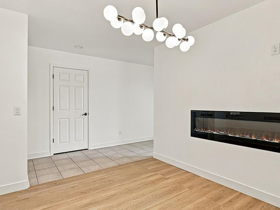 4th image of 3553 E Canter Rd